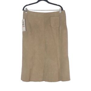 Karen Kane Lifestyle Beige Leather Gored Skirt size 12
